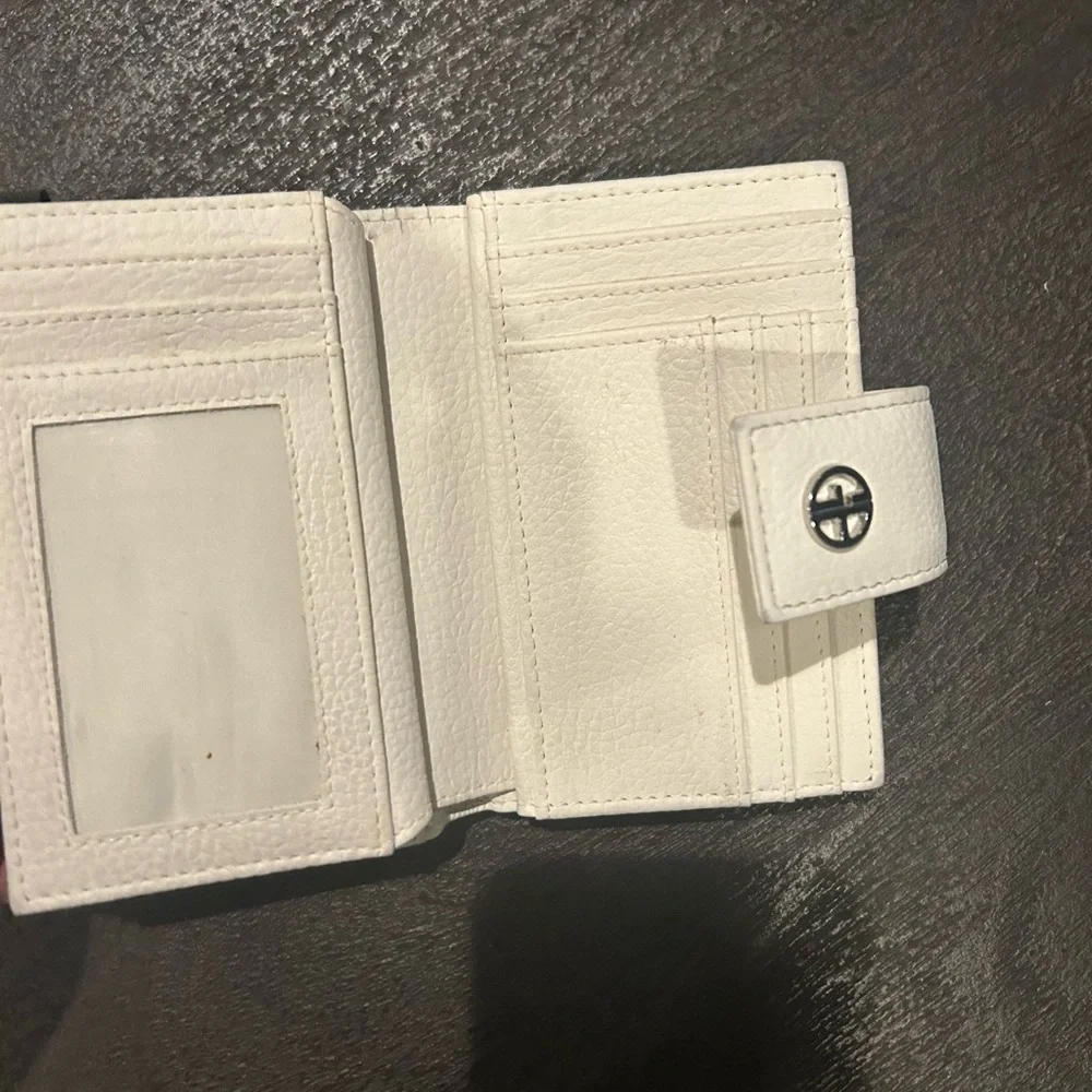 Giani Bernini soft, waxy pebbled leather indexer wallet